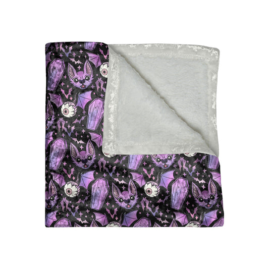 Bat and Eye Horror Blanket - Gothic Blanket - Pastel Goth Blanket - Cozy Crushed Velvet Blanket, Gothic Throw Blanket, Halloween Home Decor, Soft Velvet Blanket, Living Room Accent