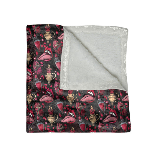 Vamp Goddess Blanket - Horror Blanket - Vampire Blanket - Gothic Blanket -Luxurious Crushed Velvet Blanket, Valentine's Day Gift, Warm Soft Blanket, Bohemian Style, Witch Blanket, Witch Gift, Spooky Bitch Blanket